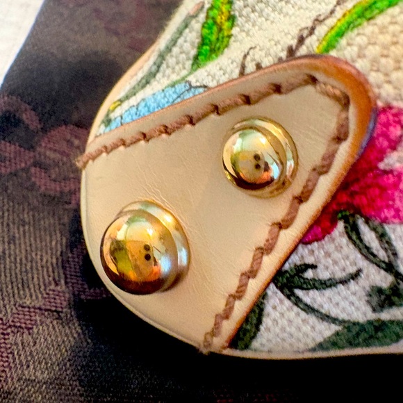 Gucci Vintage Flora Horsebit Clutch with Gold Chain - Picture 8 of 10